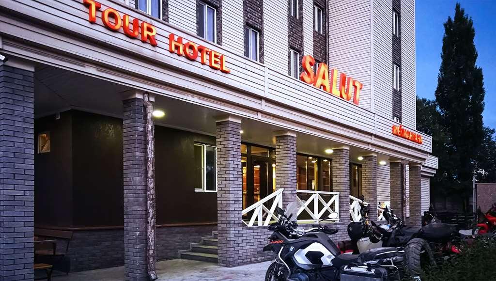 Salut Hotel Bischkek Exterior foto